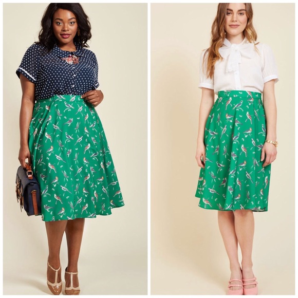 Modcloth Dresses & Skirts - MODCLOTH JUST THIS SWAY MIDI SKIRT IN JADE BIRDS